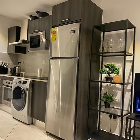 One Bedroom Apartment At A Embassy Gardens Cantonments Accra Extérieur photo