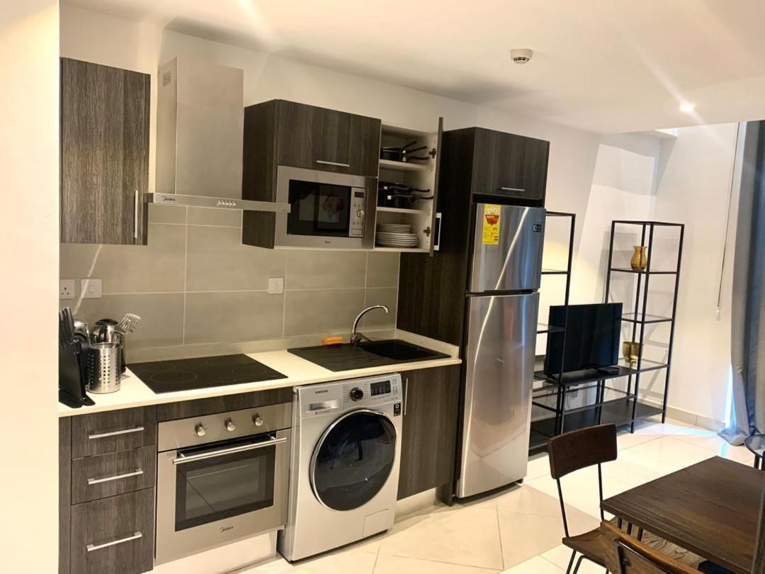 One Bedroom Apartment At A Embassy Gardens Cantonments Accra Extérieur photo