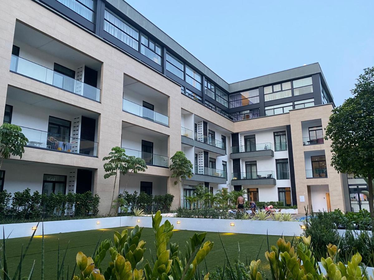 One Bedroom Apartment At A Embassy Gardens Cantonments Accra Extérieur photo
